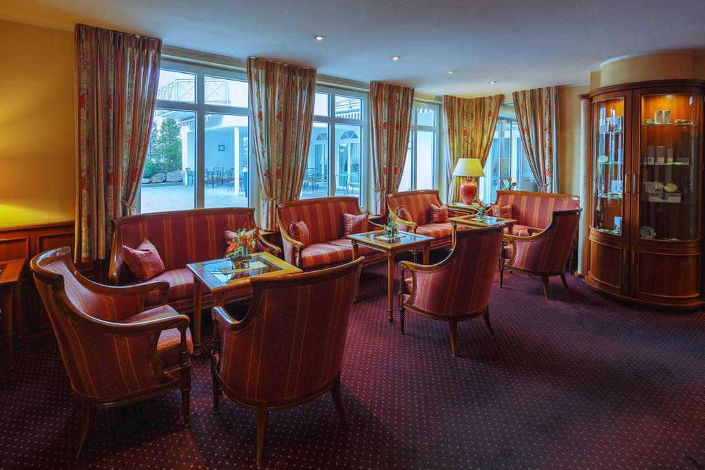 Hotel-Restaurant Kunz Pirmasens Bagian luar foto