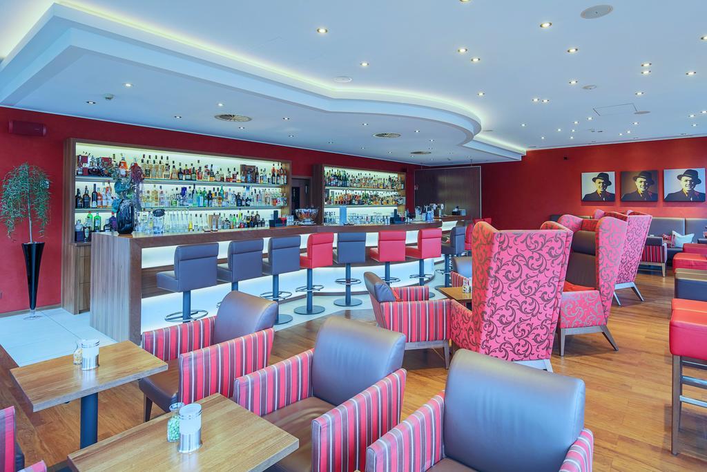 Hotel-Restaurant Kunz Pirmasens Bagian luar foto